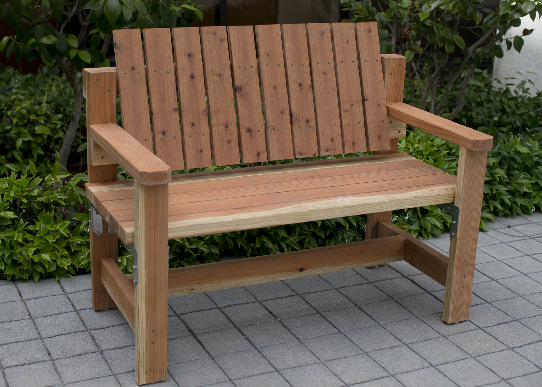  build a garden bench